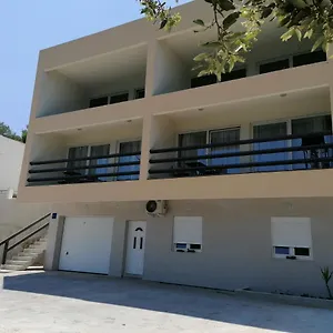 Apartment Bella 1, Sali
