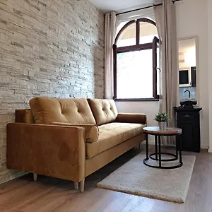 Apartment Karlo, Sali