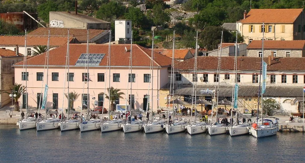 Apartments Orlic Sali